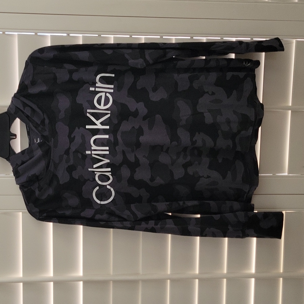 Calvin Klein hoodie camo grey black  Small pull over